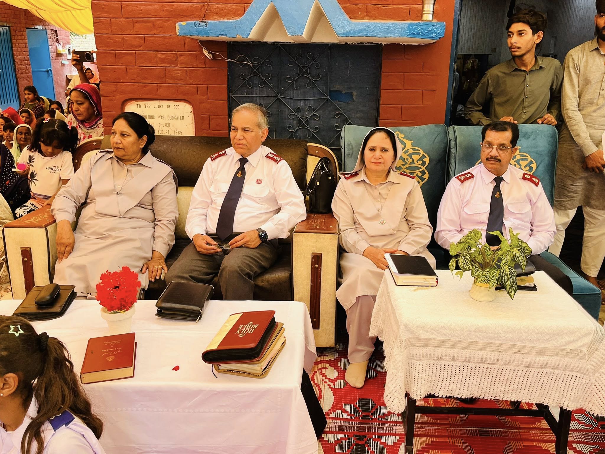 You are currently viewing Territorial Leaders at Good Friday meeting in Faisalabad Division